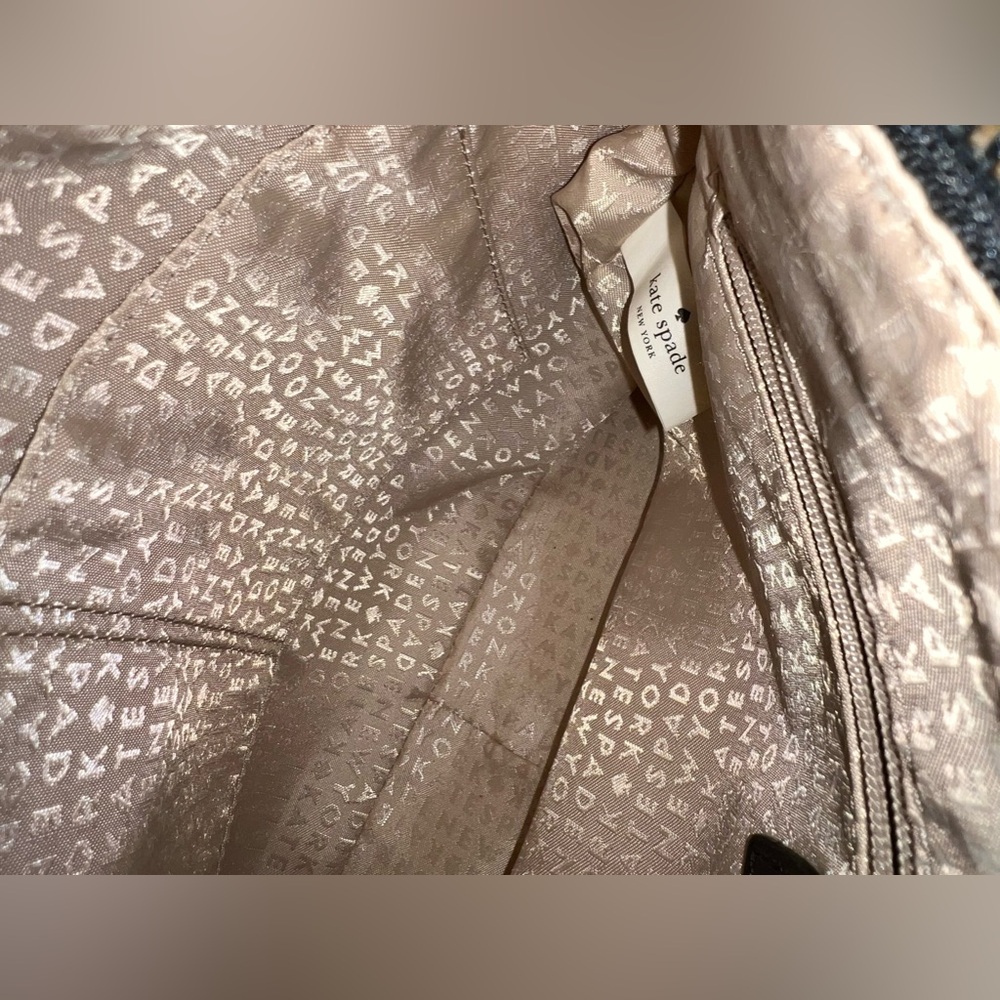 Kate Spade β οΈ New York Patent Leather Leopard Print Crossbody Bag πππ€π€π©Άπ€β¨ - Picture 8 of 9